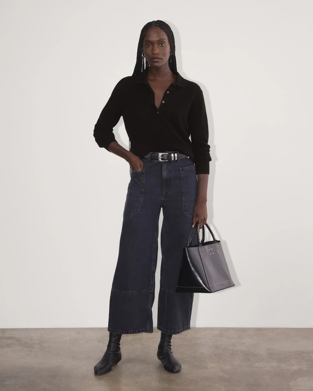 The Classic Polo in Cashmere | Black (2)