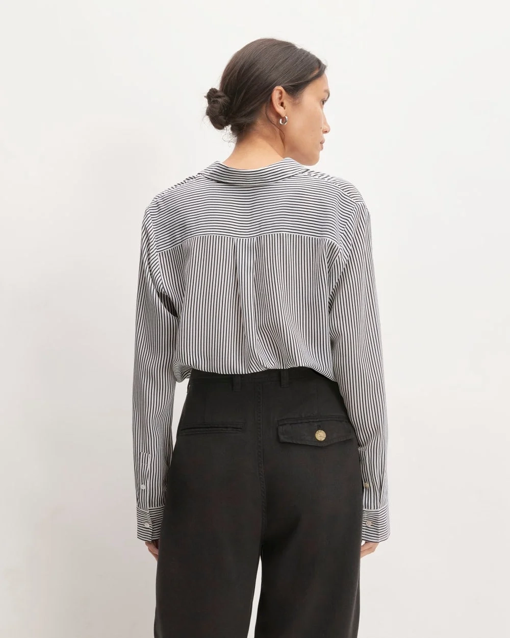 The Must-Have Shirt in Washable Silk | Black / White (2)