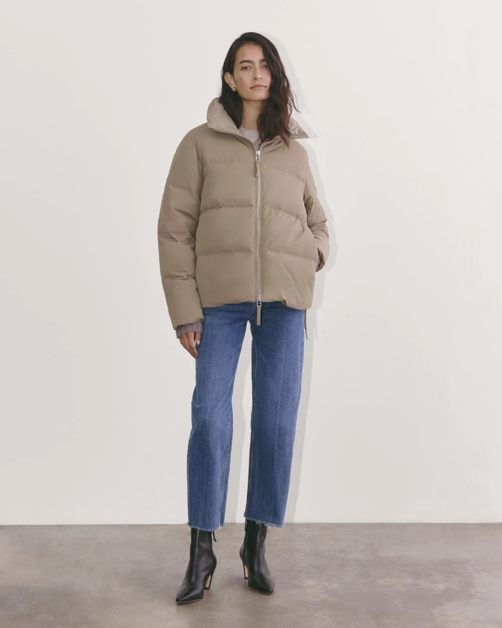The Puffer Bomber | Taupe Grey (2)
