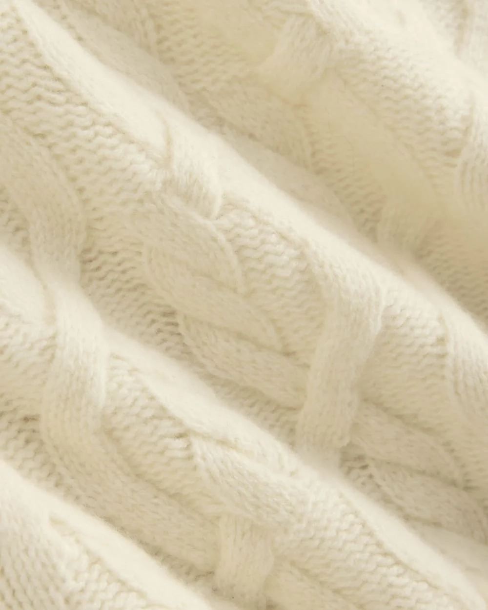 Cable Knit Crew in Luxe Merino | Bone (2)