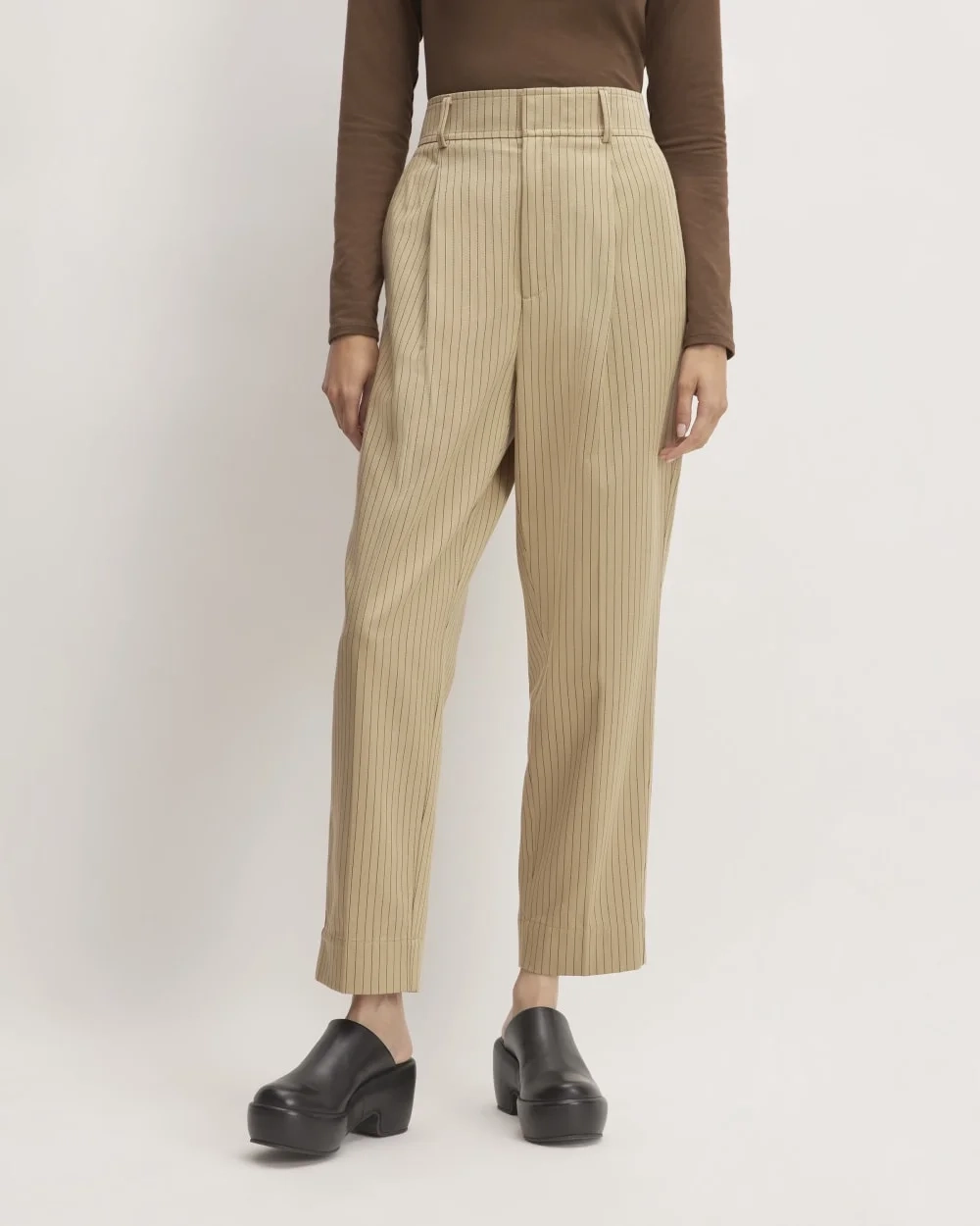 The Draper Tapered Pant in Buttersmooth | Cornstalk / Black (2)