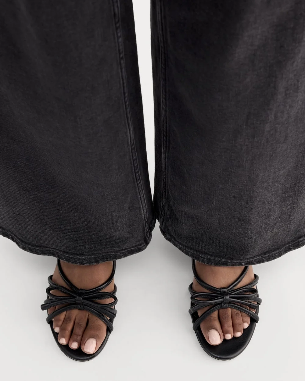 The Bow Sandal | Black (2)