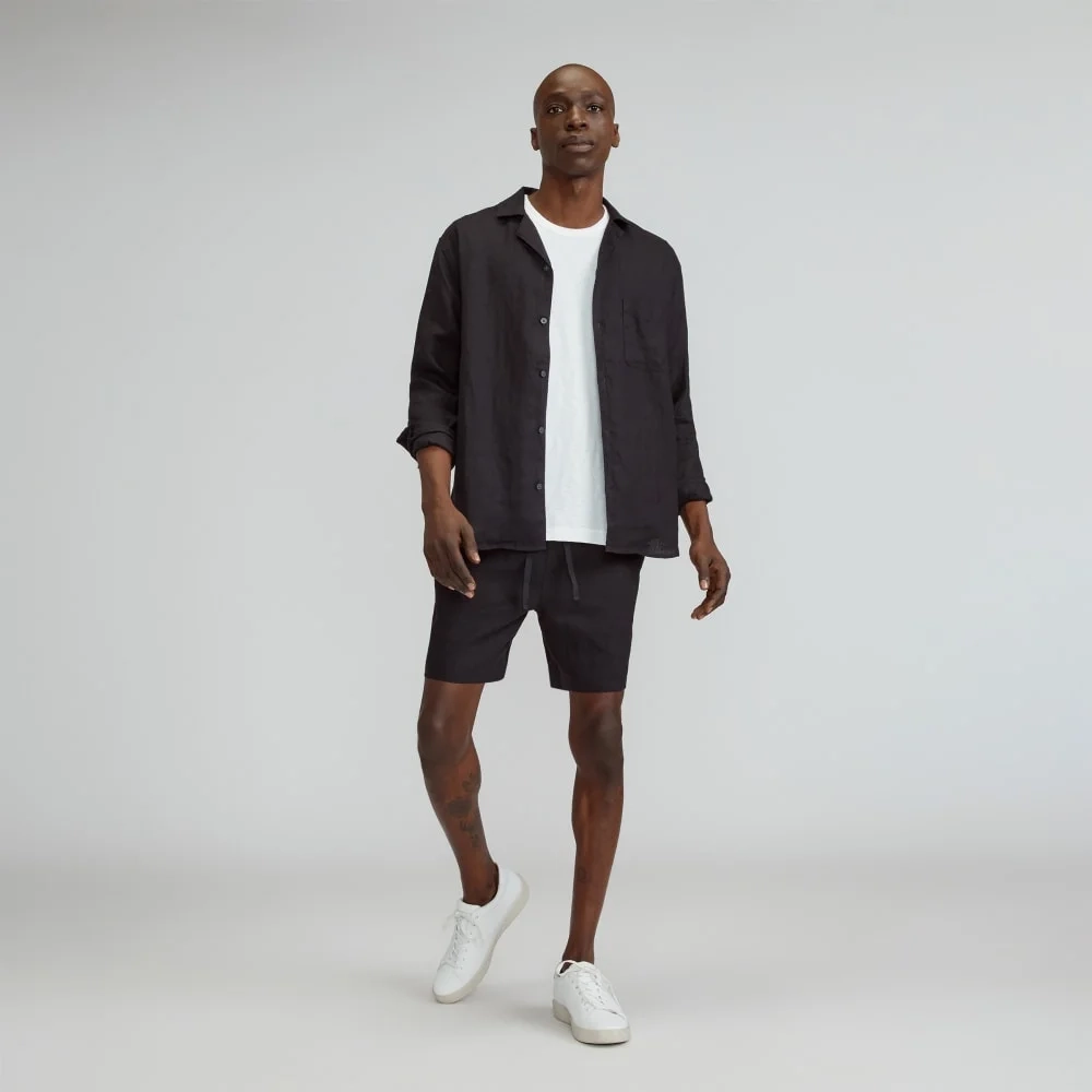 The Relaxed Linen Long-Sleeve Shirt | Black (2)