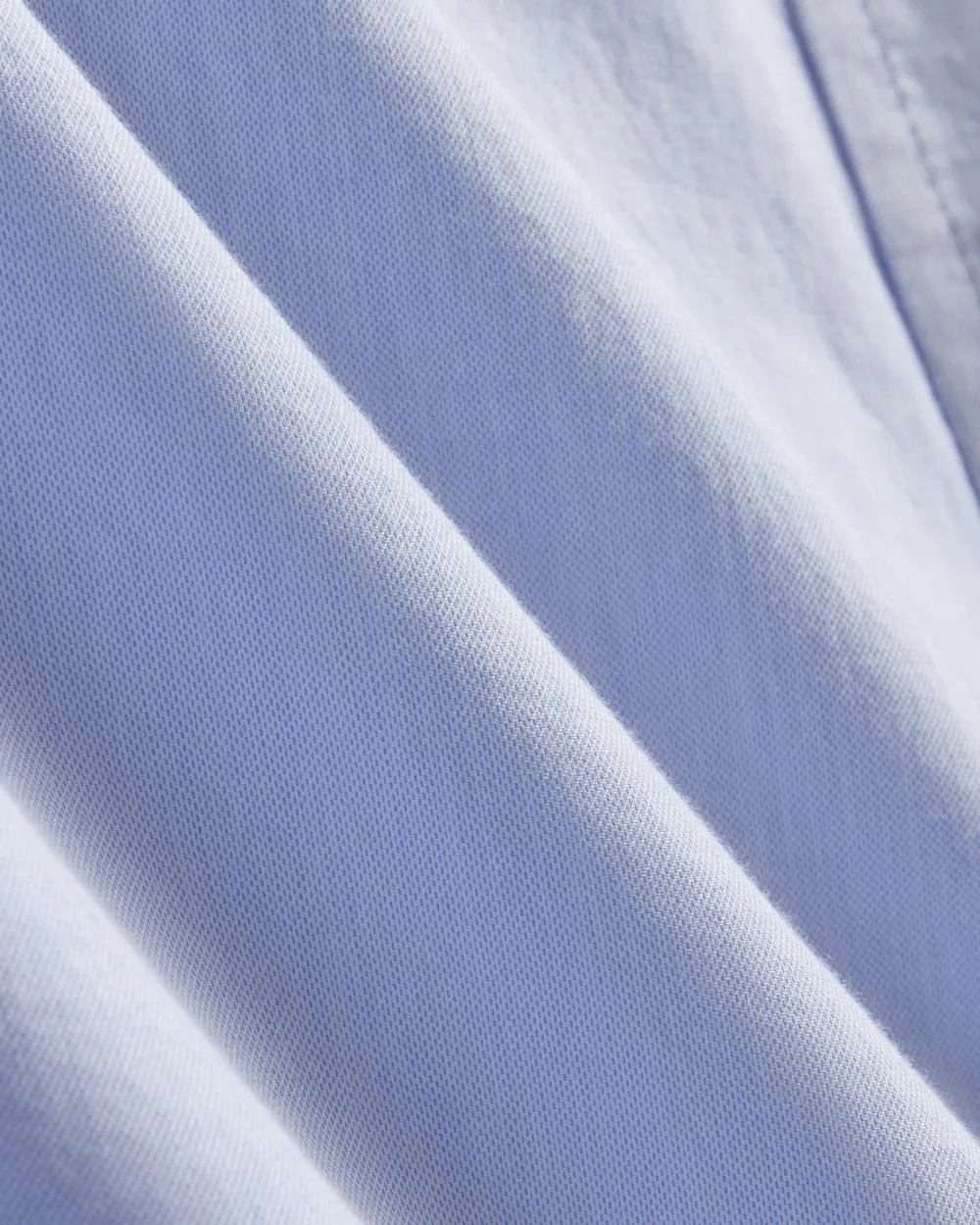 The Must-Have Shirt in Silky Cotton | Pale Blue (2)