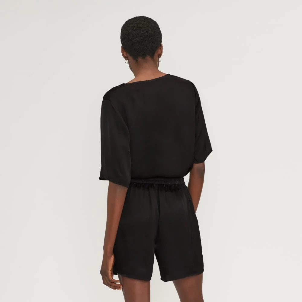 The Satin Relaxed Tee | Black (2)