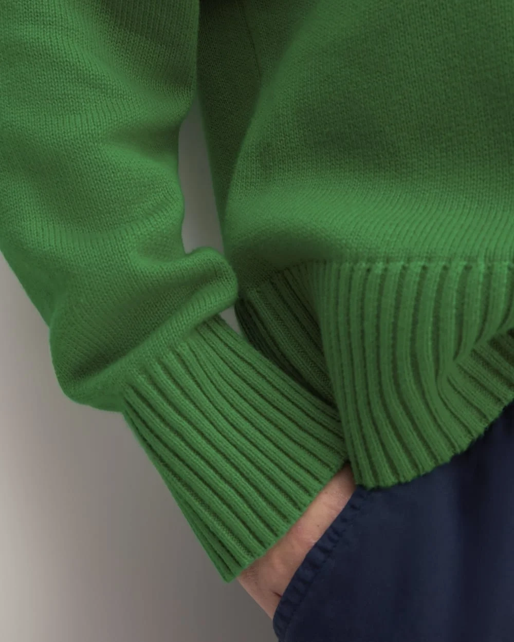 The Boxy Sweater in Everyday Cotton | Grass Green (2)