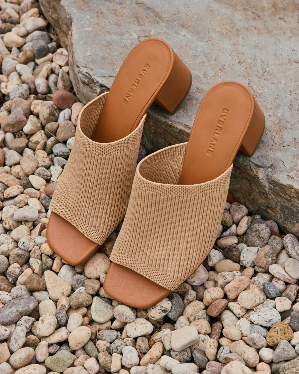 The Glove Mule in ReKnit | Raffia (3)