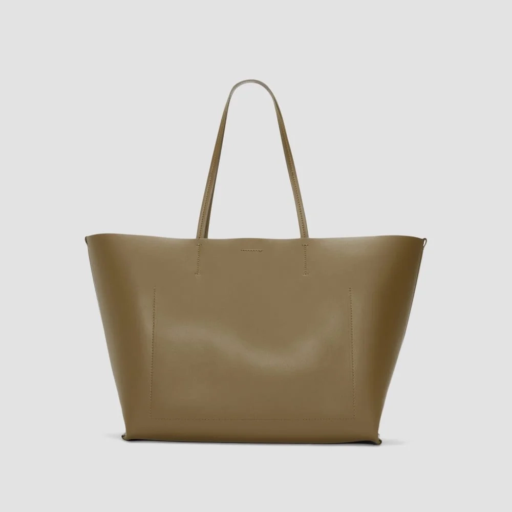 The Luxe Italian Leather Tote | Beech (2)