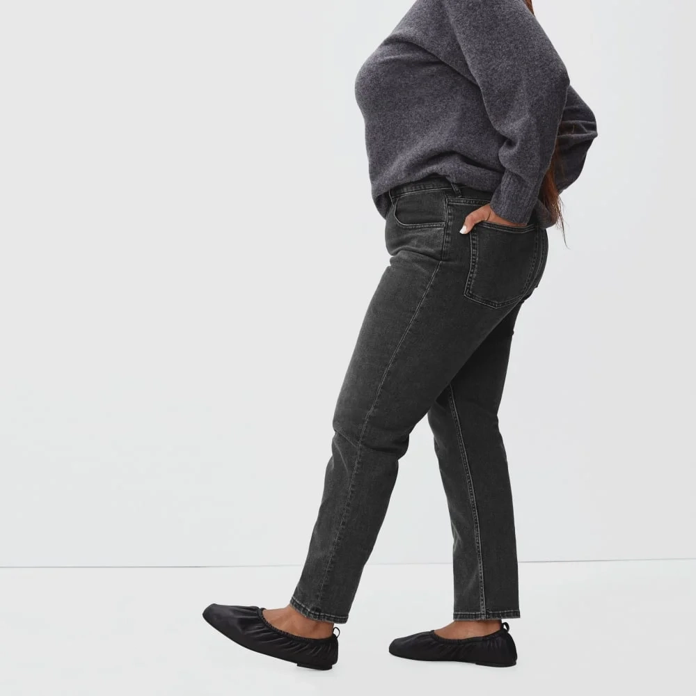 The Curvy Cheeky® Straight Jean | Washed Black | 28.5" Inseam (3)