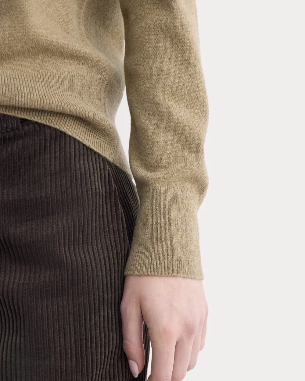 Cashmere Slim Crew Sweater | Toast (2)
