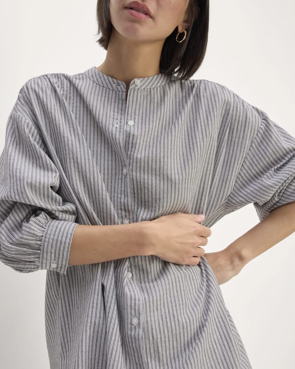The Gauze Oversized Shirt | White / Black (2)