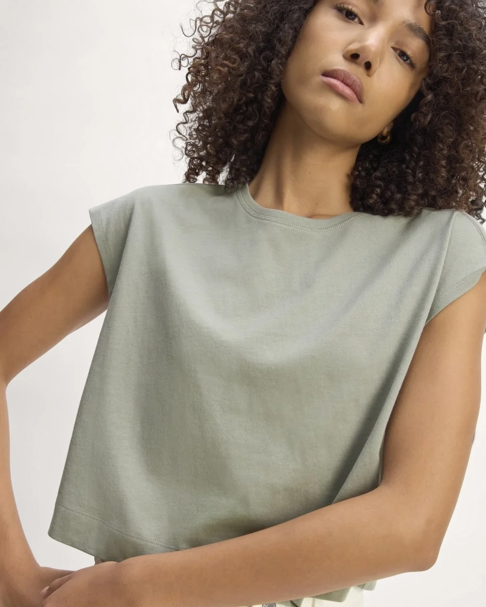 The Muscle Cropped Tee in Essential Cotton | Sage Green (2)