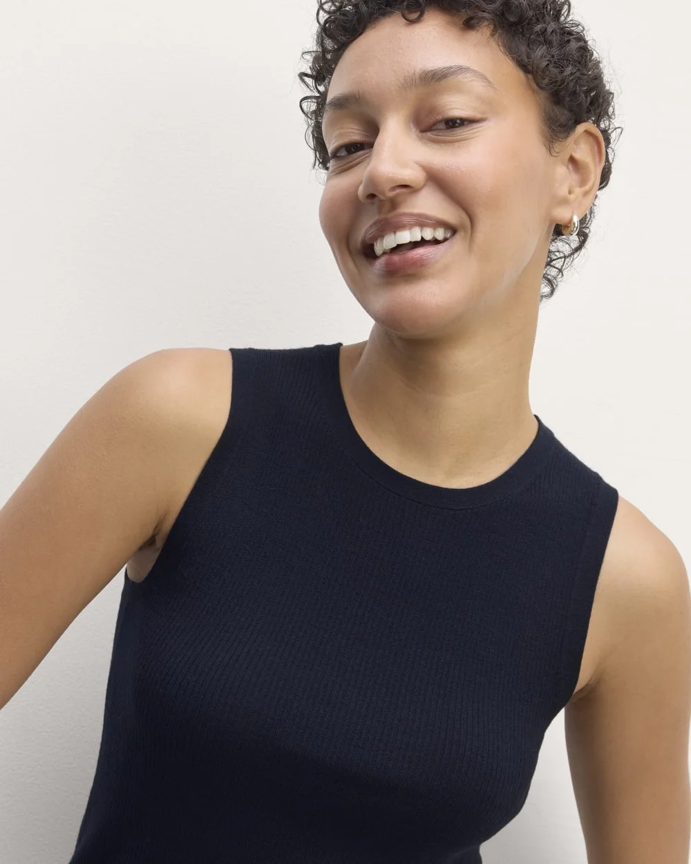 The Tank in Ultrasoft Merino | Navy (2)