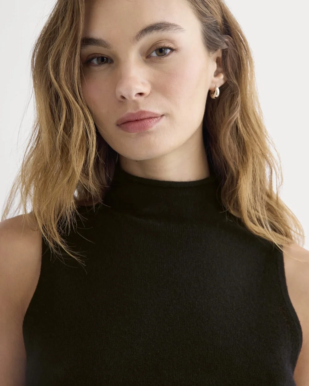Cashmere Funnel-Neck Tank | Black (3)