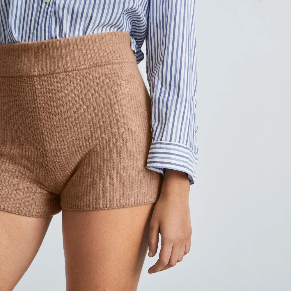 The Cozy-Stretch Short | Camel (2)