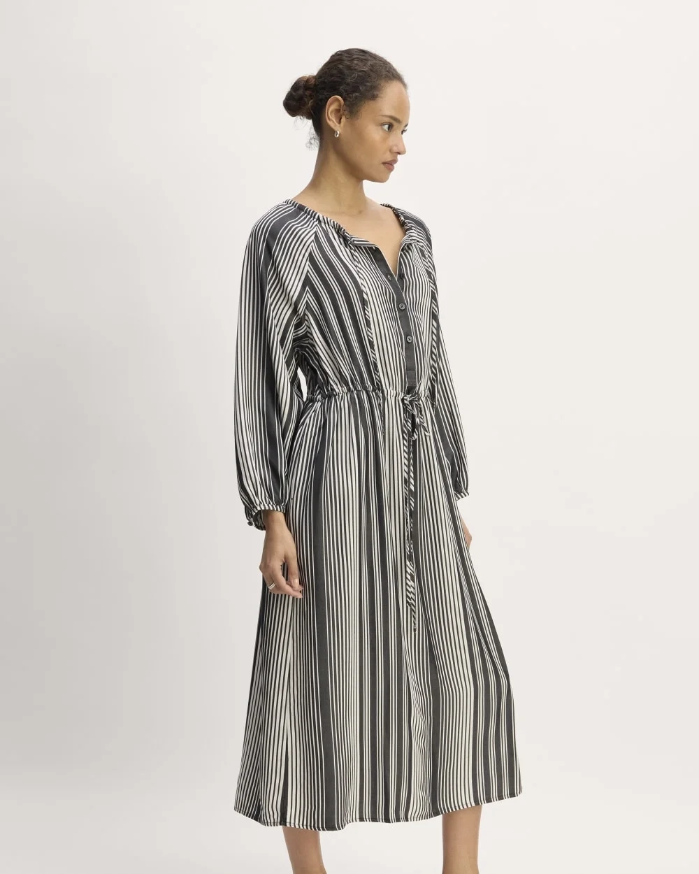 The TENCEL™ Gathered Maxi Dress | Black / Bone (2)