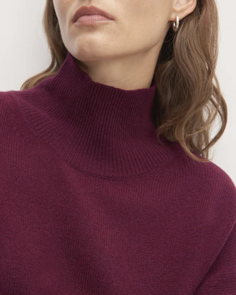 The Cashmere Oversized Turtleneck | Brandy (3)