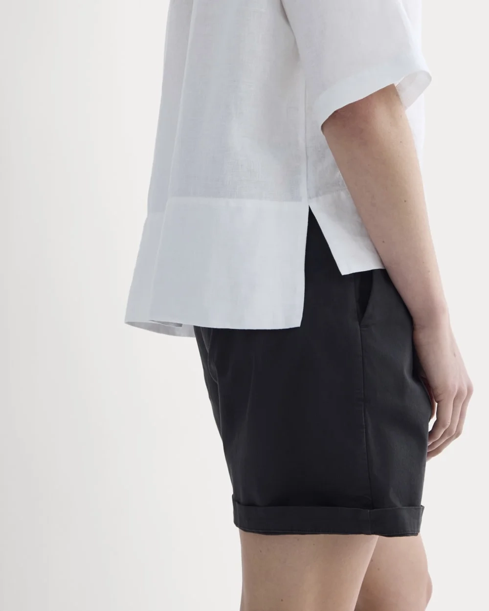 The Boatneck Top in Linen | White (2)