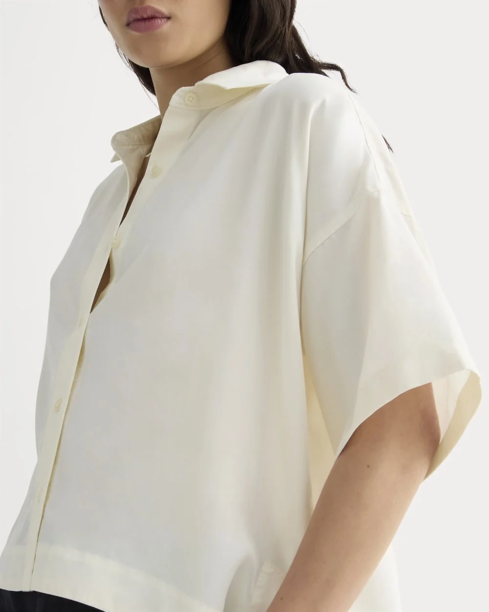 The Short-Sleeve Square Shirt in Butterlite | Bone (2)