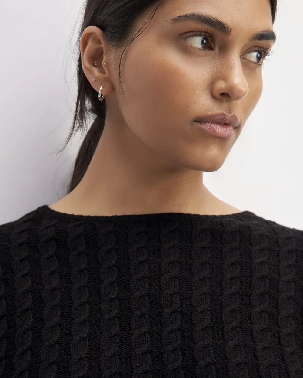 The Cotton Merino Cable Crew | Black (3)
