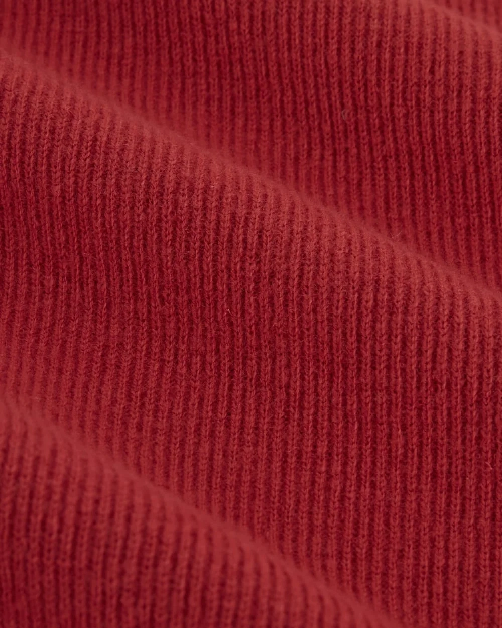 The Cabin Scarf | Berry Red (2)
