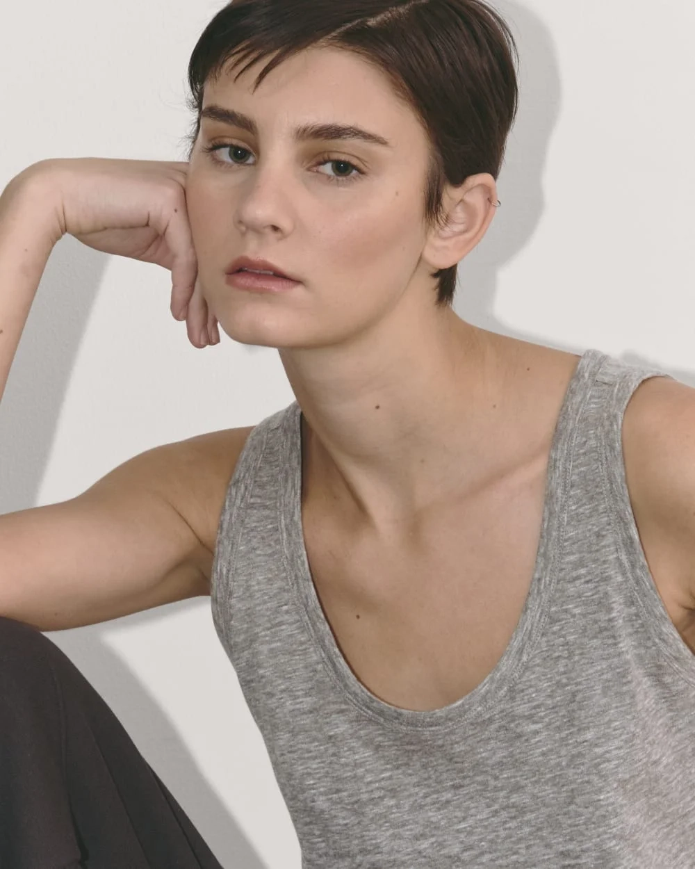 The Perform Tank |  Heathered Grey (2)