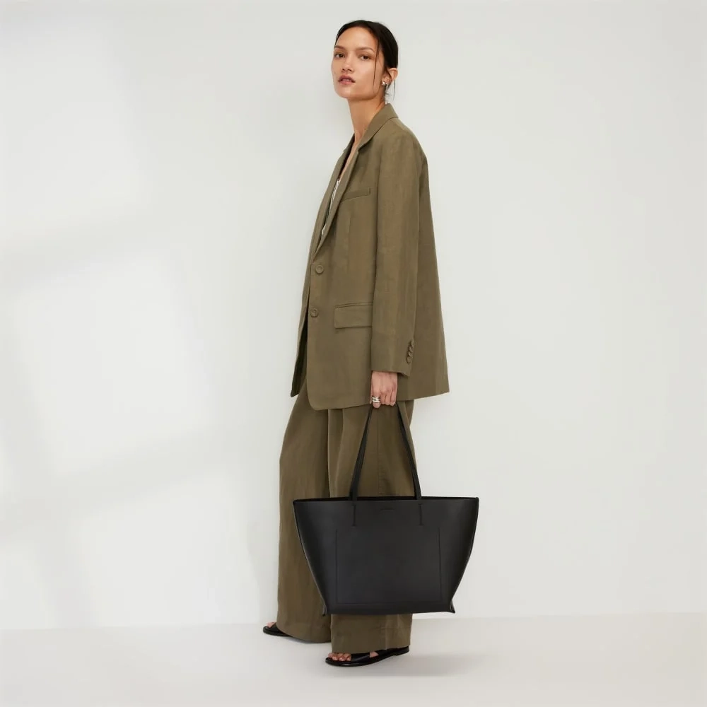 The Oversized Blazer in Linen | Kalamata (2)