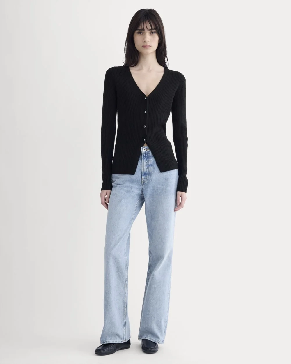 Cashmere Ribbed V-Neck Cardigan | Black (2)