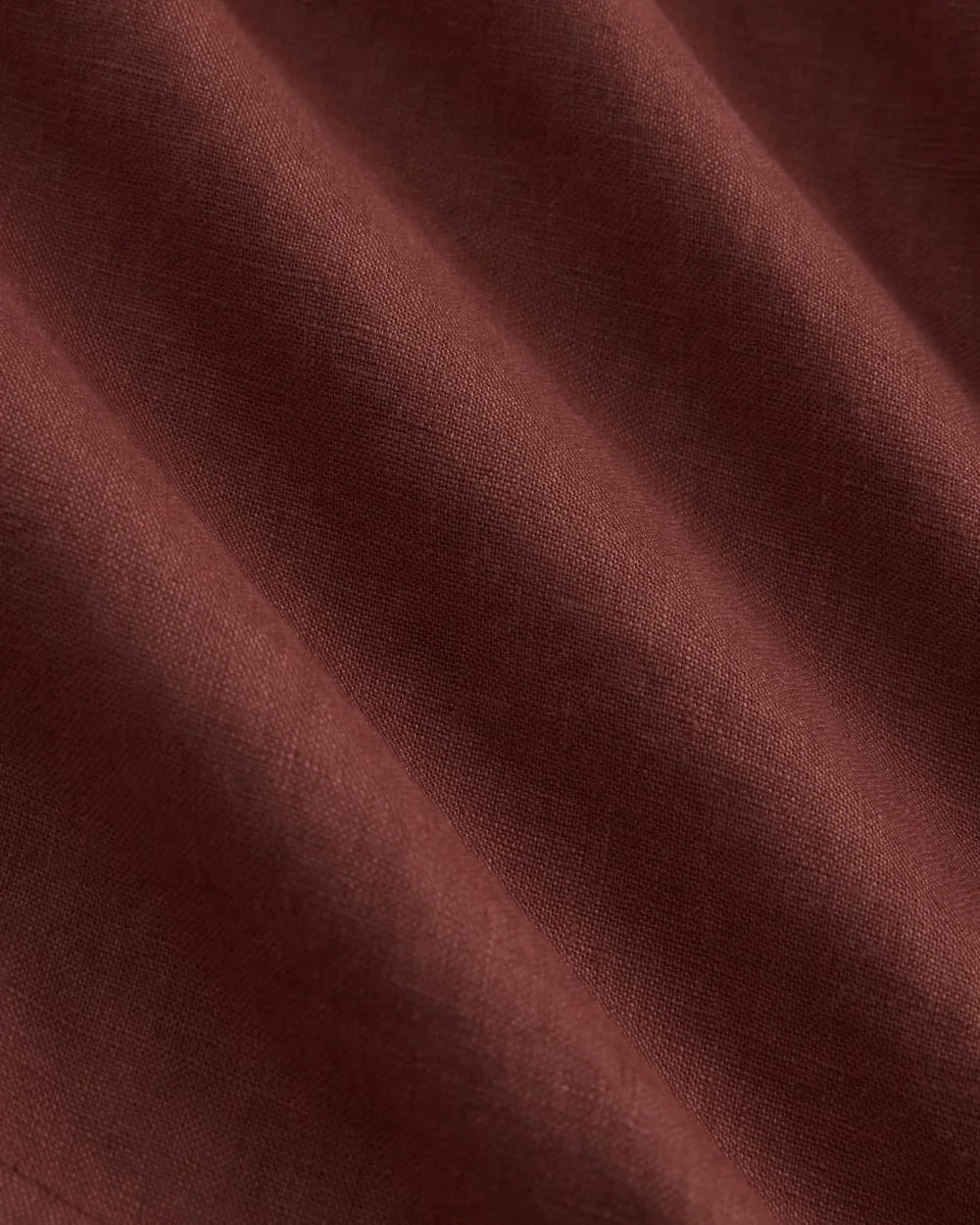 The Boxy Shirt in Linen | Henna Red (2)