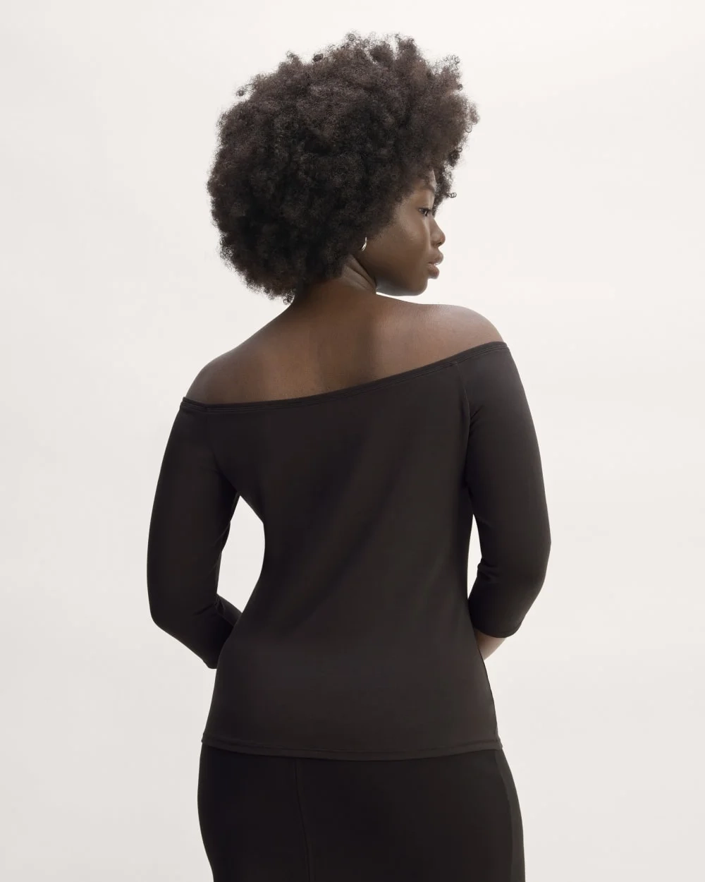 The Form Off-Shoulder Top | Black (2)