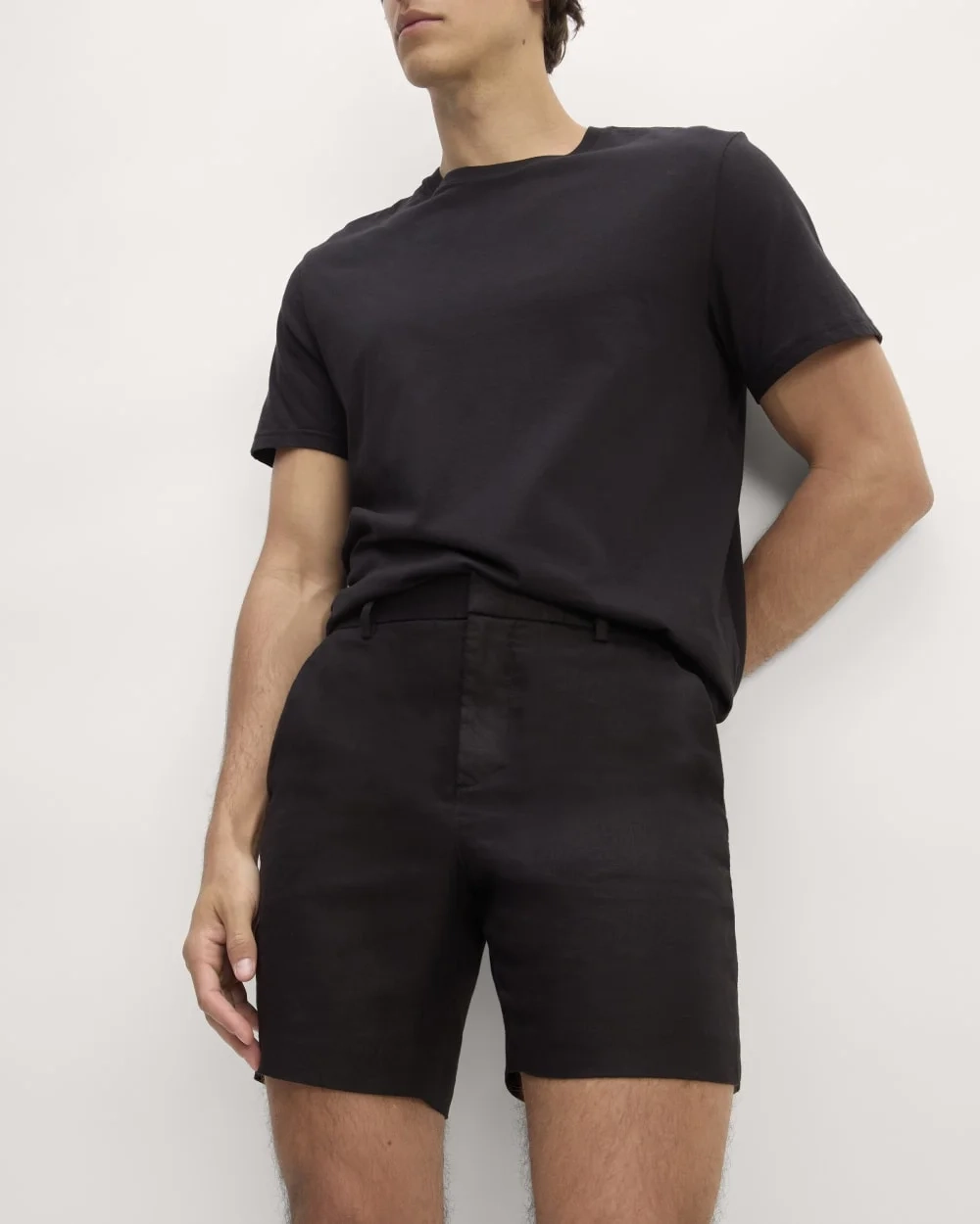 The 7" Linen Trouser Short | Black (3)
