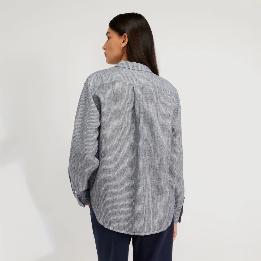 The Must-Have Shirt in Linen | Canvas Tan / Navy (2)