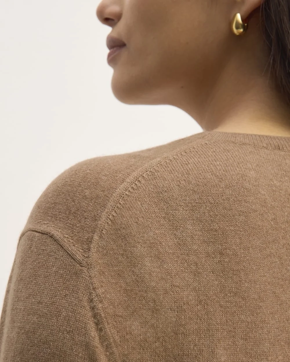 The Classic Crew in Cashmere | Heathered Brown (4)