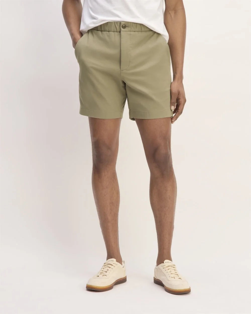The Pull-On Performance Chino Short | Pale Green (2)