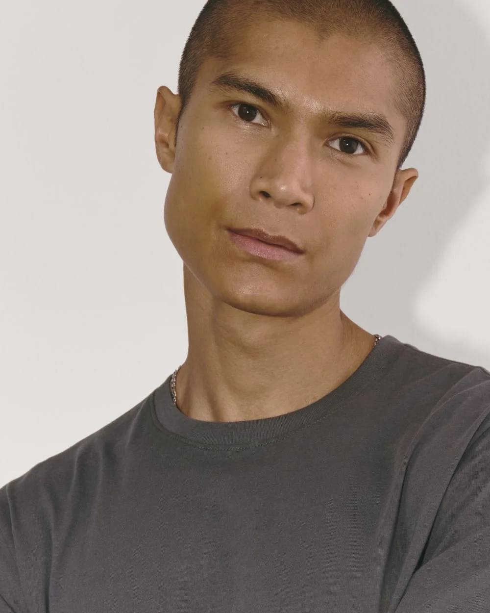 The Essential Organic Long-Sleeve Tee | Graphite (3)