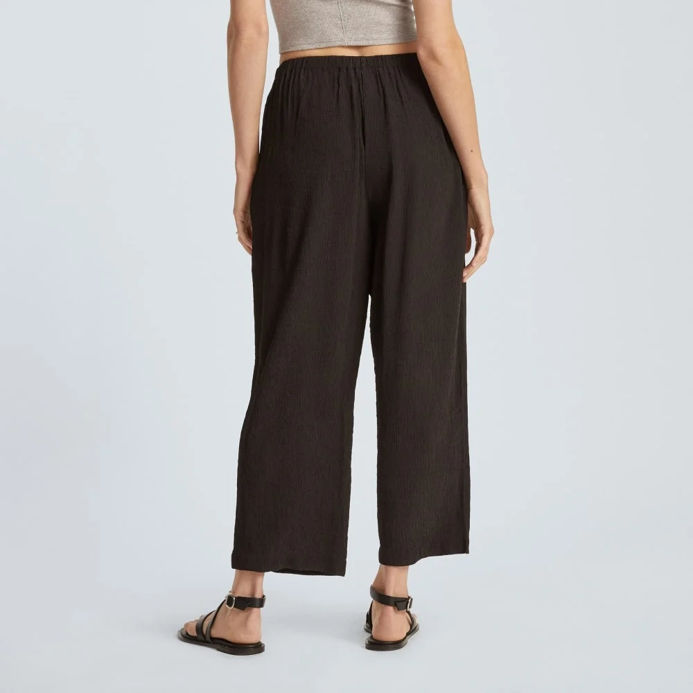 The Naia™ Ripple Pant | Black (2)