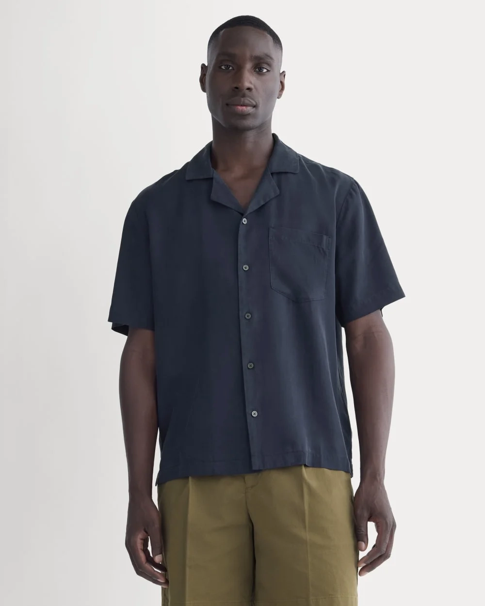 The Resort Shirt in Butterlite | Navy