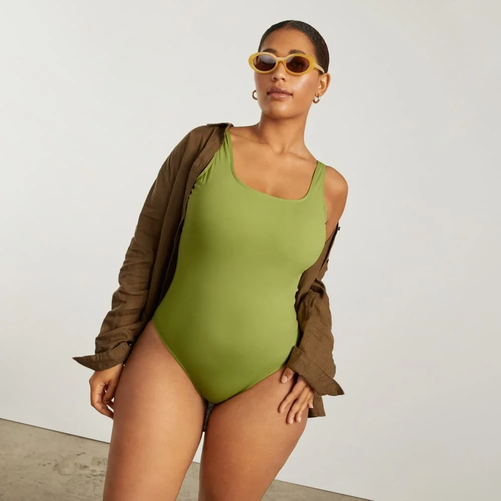 The Square-Neck One-Piece | Pepper (2)