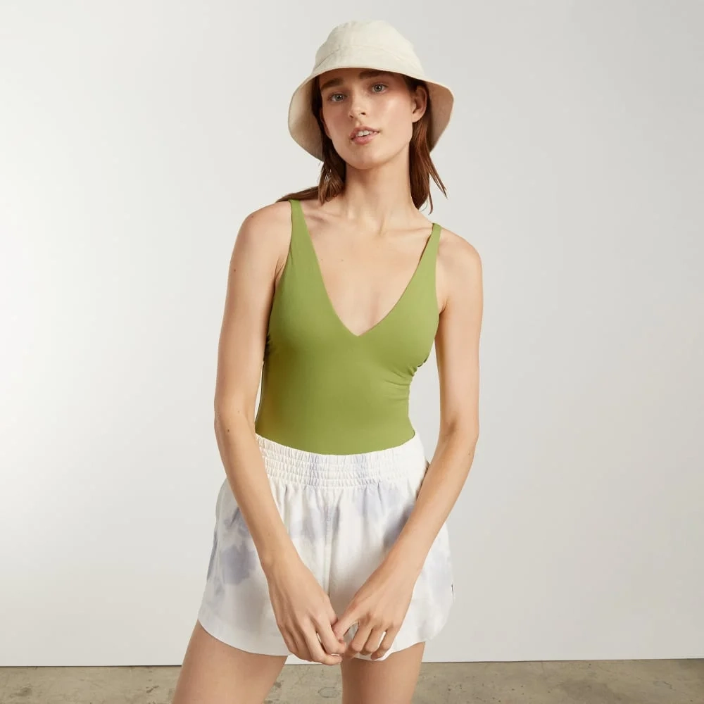 The V-Neck One-Piece | Pepper (2)