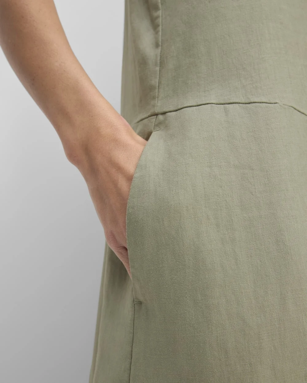 The Linen V-Neck Maxi Dress | Sage Green (2)