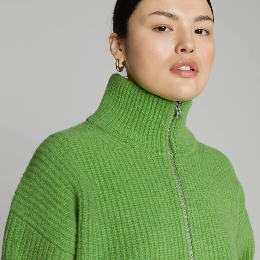 The Half-Zip Sweater in Luxe Merino | Salted Lime (3)