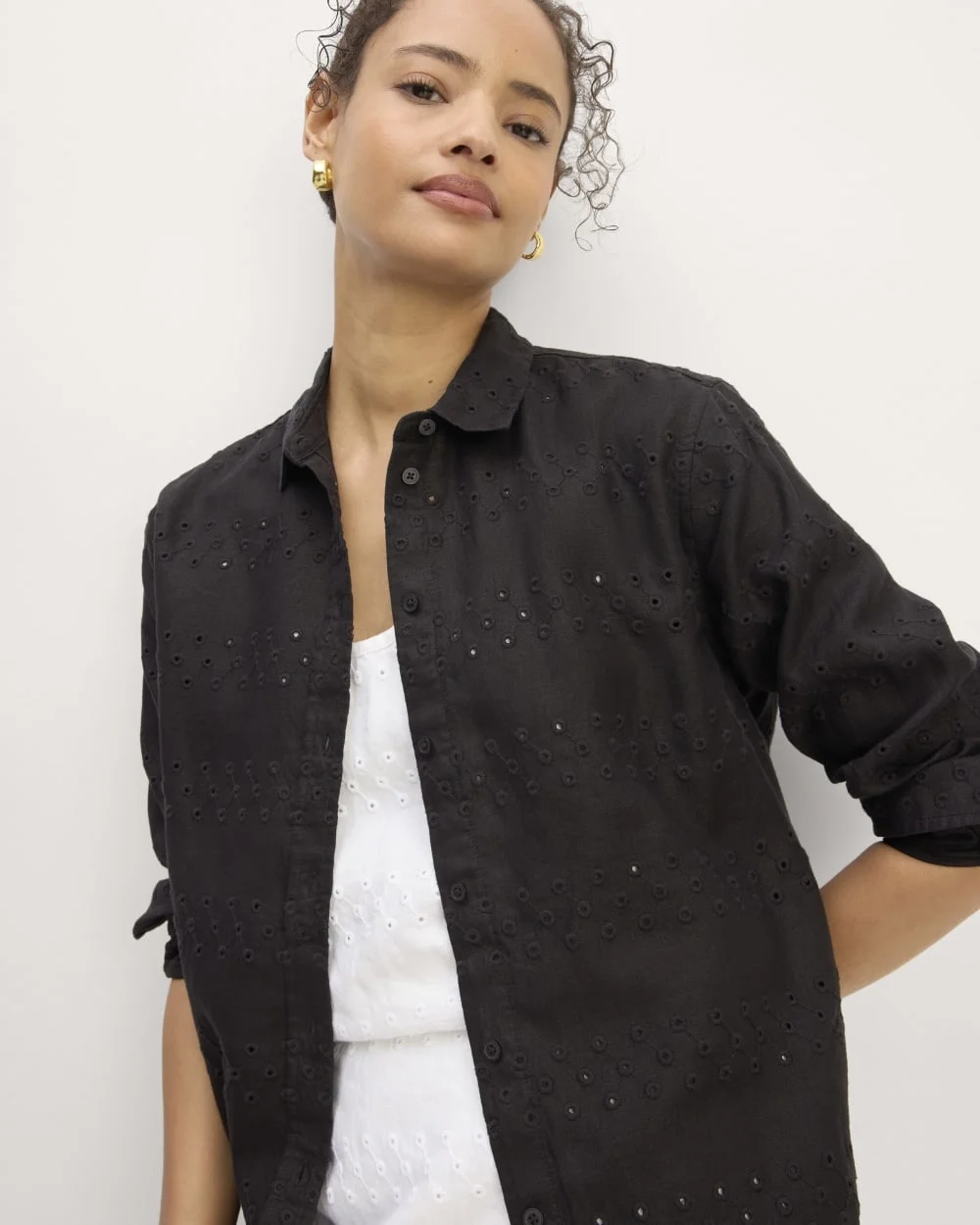 The Linen Eyelet Relaxed Shirt | Black Eyelet (2)