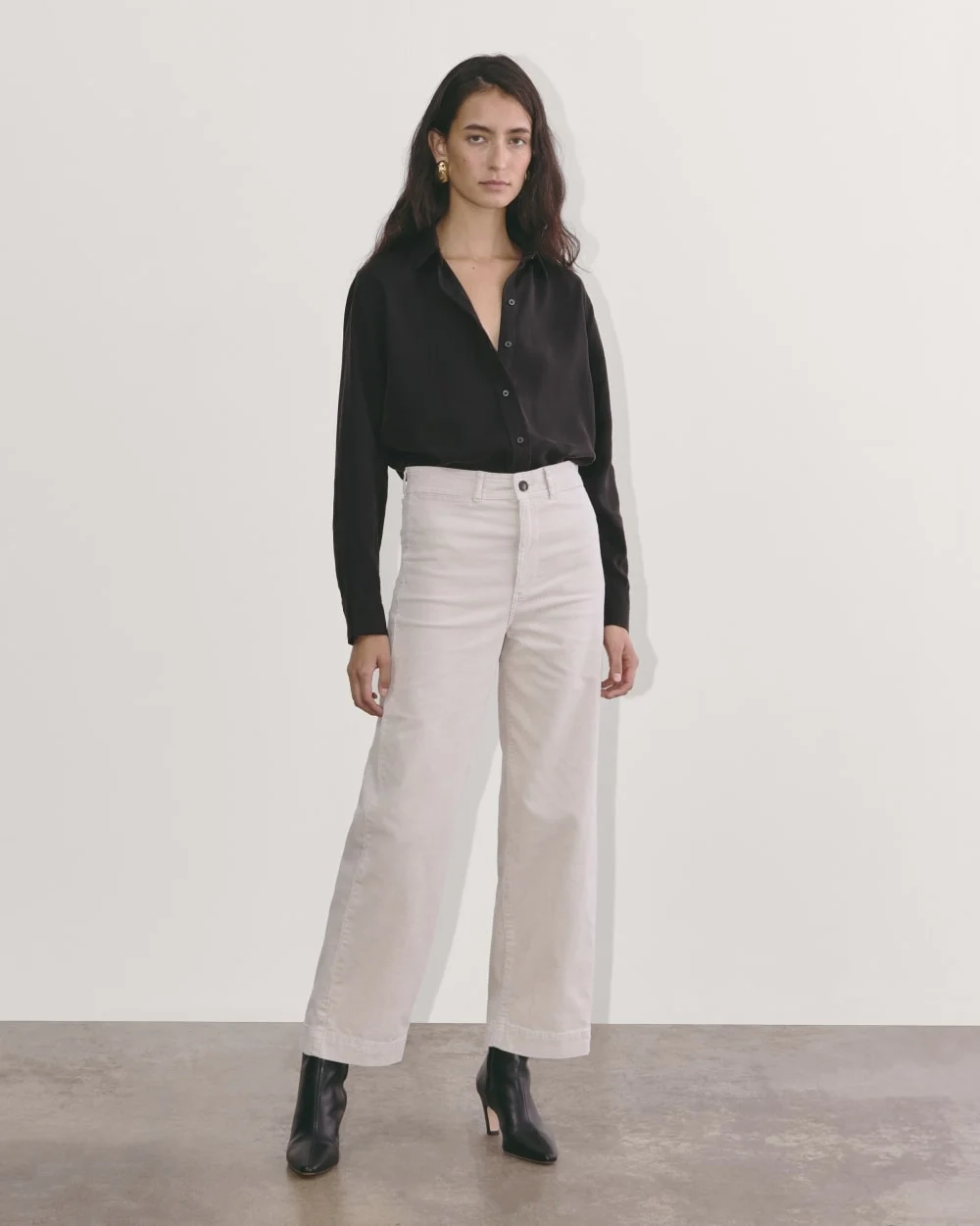 The Must-Have Shirt in Butterlite | Black (3)