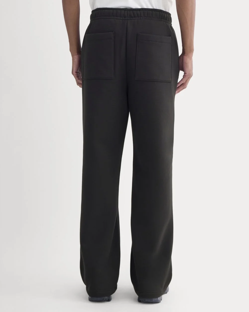 Luxe Fleece Pull-On Sweatpant | Black (3)