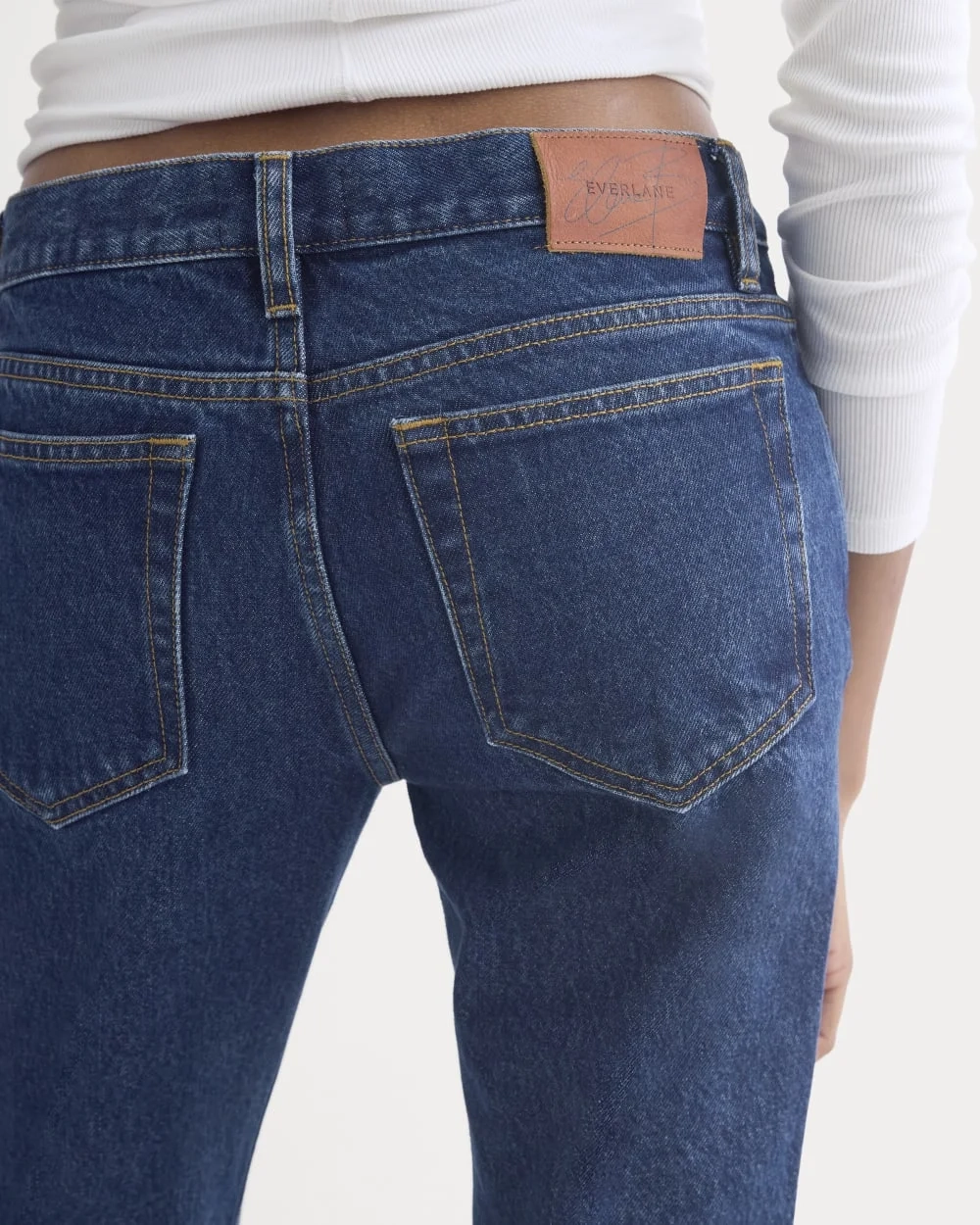 Everlane x Elena Bonvicini Highland Low-Rise Cigarette Jean | Deep Bay Indigo (3)