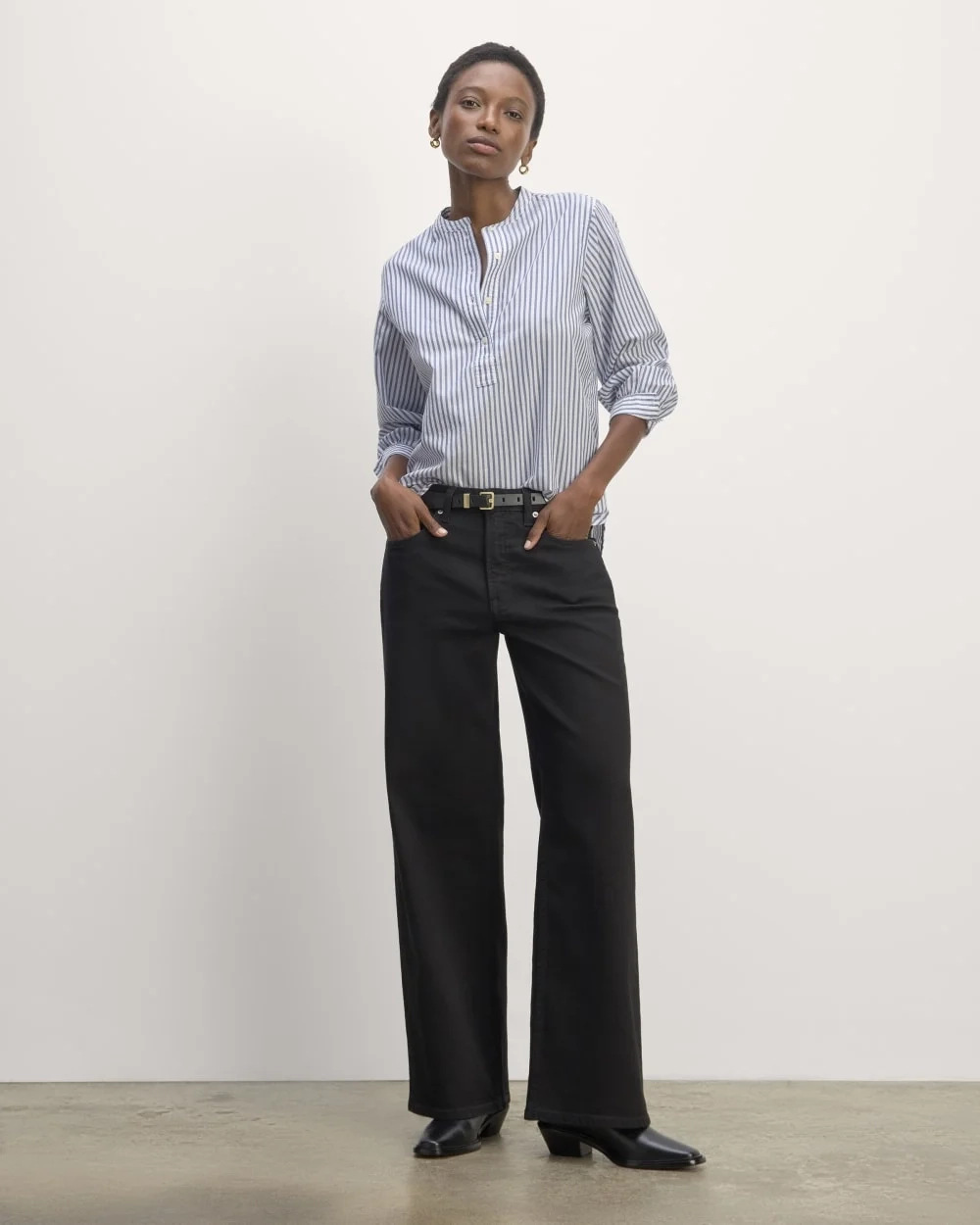 The Henley Shirt in Silky Cotton | White / Bellwether Blue (2)