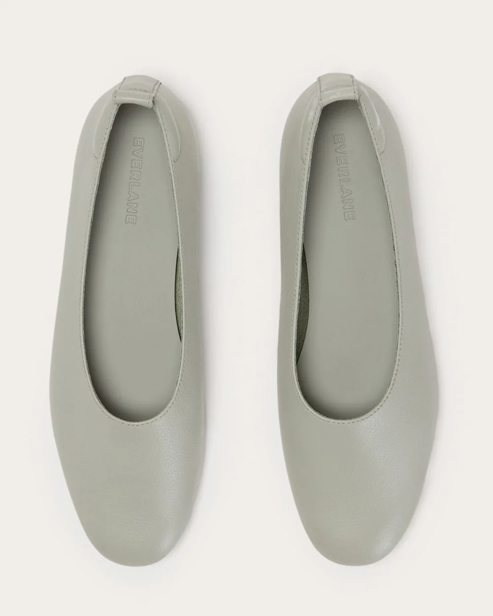 The Day Glove | Sage Green (3)