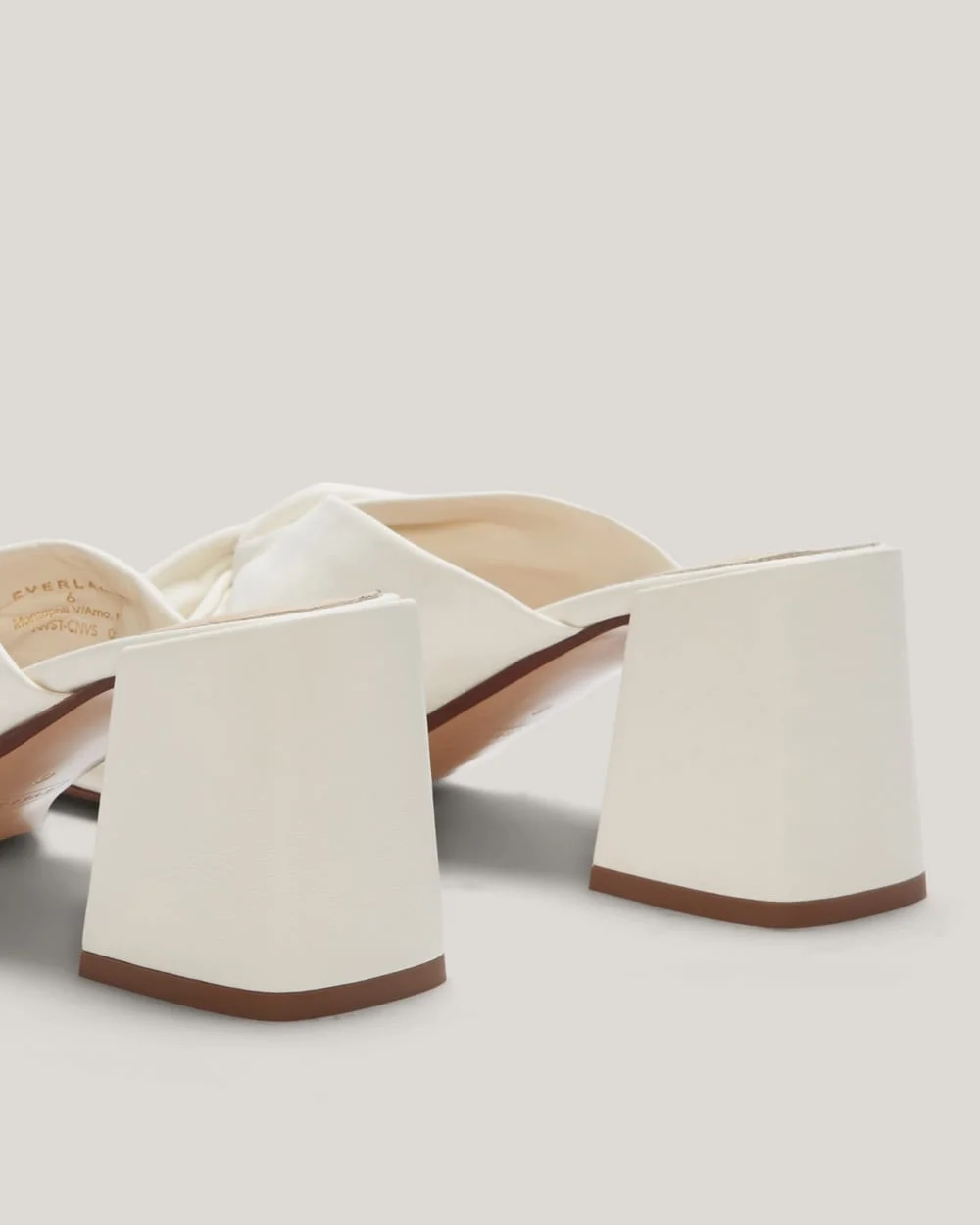 The Day Twist Heel | Canvas (3)