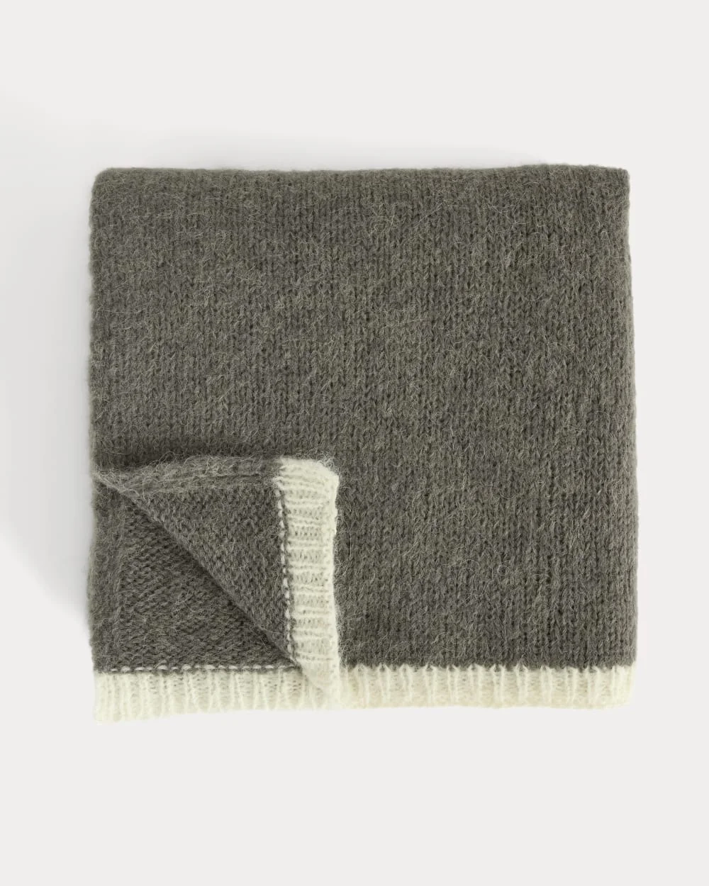 Plush Alpaca Scarf | Mid Grey Heather/ Bone (2)