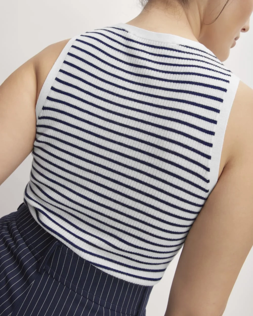 The Tank in Ultrasoft Merino | Bone/Navy (2)